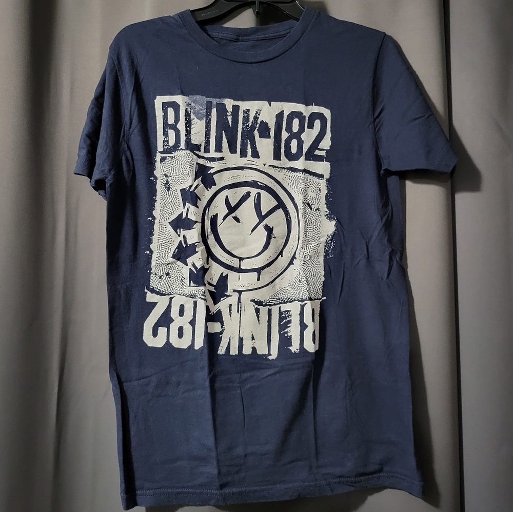Blink-182 Logo Blue Band T-Shirt Medium